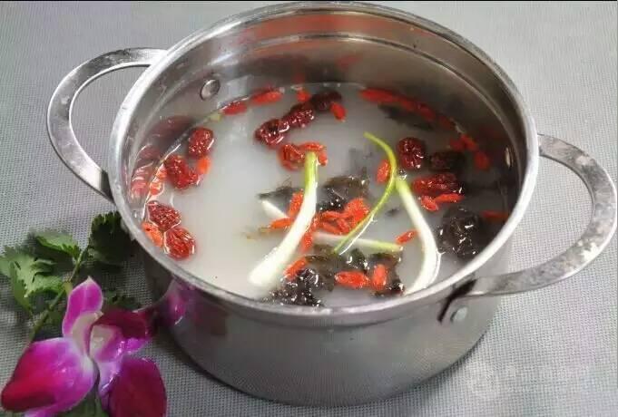 重庆特色火锅三鲜汤锅底